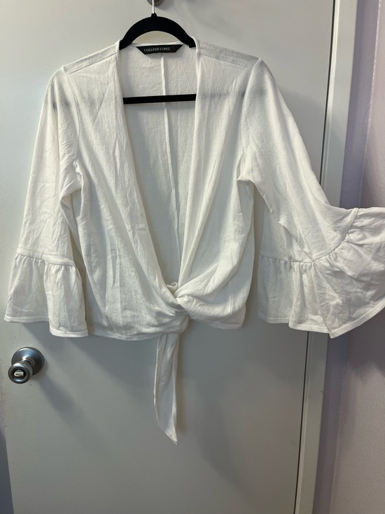 Colleen Lopez Tops - Colleen Lopez White Textured Open Front Top, Bell Sleeves-PTP 23-30/L 22 Pre❤️